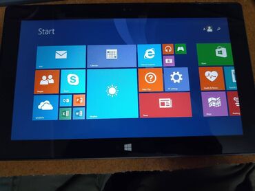 Tableti: Microsoft Surface 32gb sa punjacem baterija dobra dobro je ocuvan — 2
