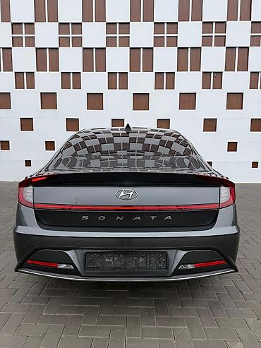Hyundai: Hyundai Sonata: 2020 г., 2 л, Автомат, Газ, Седан — 6