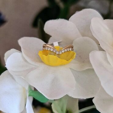 yuxuda uzuk qasi itirmek: S.Tjewellerydən 585 minimalizm kolleksiyasindan Lagos brendinin V