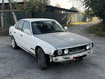 матор гольф3: BMW 5 series: 1989 г., Седан