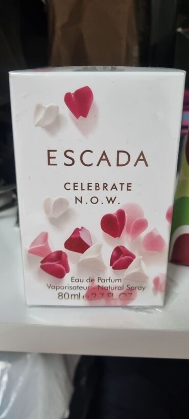Parfemi: Potpuno nov, neraspakovan Celebrate N.O.W. od Escada je cvetni miris