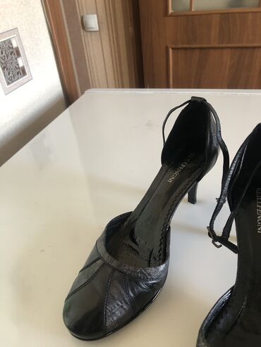 обувь зимняя женская: Туфли цвет - Черный