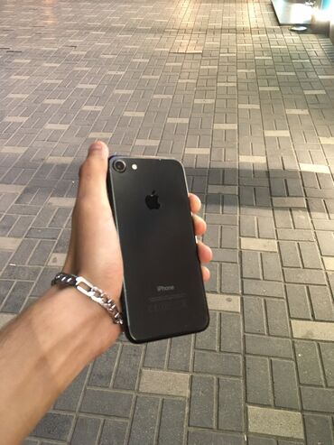 iphone 12 pro max islenmis qiymeti: IPhone 7, 32 ГБ, Черный, Отпечаток пальца