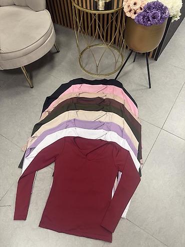 Majice dugačkih rukava: 🔥Ženski top dugih rukava sa modernim izrezima
1450 din 
Likra — 11