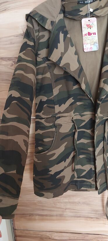 Kurtkalar: M razmer.şalvarida var.destdir.tek penceyi satilir.geynilmeyib — 5