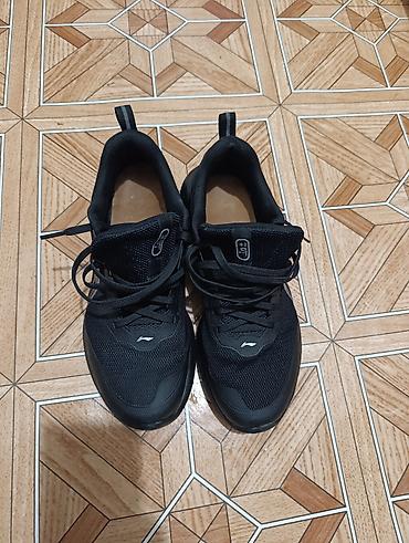 nike react: Кроссовки мужские, черные, размер US 9 / EUR 42½ / CN 265 (указано на — 1