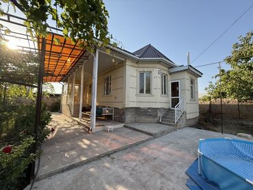 купить дом в чолпон ате: 250 кв. м, 4 бөлмө, Жылытылган, Брондолгон эшиктер, Балкон айнектелген