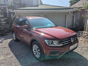 Volkswagen: Volkswagen Tiguan: 2018 г., 2 л, Автомат, Бензин, Кроссовер