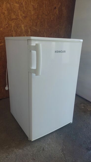 Frižideri: Mini frižider KONČAR – kompaktan, beli, jednokrilni model. Ključne — 4