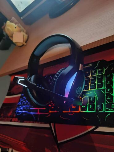 Zvučnici, slušalice i mikrofoni: Gejming slušalice sa LED osvetljenjem i mikrofonom - Preko ušiju — 3