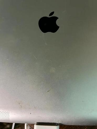Apple: Apple iPad (bela/ crna maska) sa 30‑pin konektorom za punjenje. - — 6