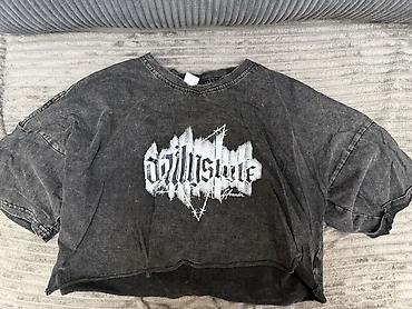 sweatshirt azerbaycan dilinde: Geyimler her biri 3,5,10 azn satilir — 9