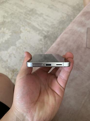 poco f8 pro купить: Samsung Galaxy S24 (модель SM‑S921N), цвет белый. Ключевые — 7
