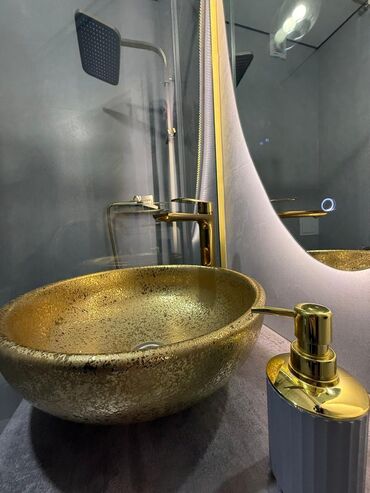 Посуточная аренда квартир: 1 комната, Душевая кабина, Постельное белье, Кондиционер — 6