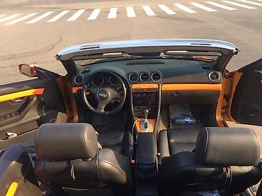 Audi: Audi A4 Cabriolet – kabriolet, fərqli mis-bürünc rəngdə Xarici: - — 10