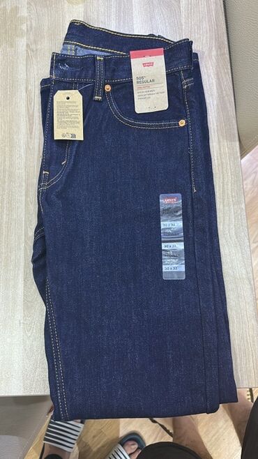 Toy paltarları və aksesuarları: Levi’s 505 Regular kişi cins şalvarı - Model: 505 Regular - Kəsim