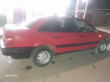 Volkswagen Passat: 1988 г., 1.8 л, Механика, Бензин, Седан