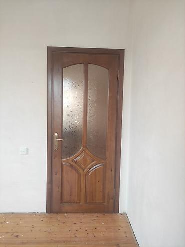 kecə: Taxta məbəldən qapı dəsti - Material: təbii ağac (rəng: qəhvəyi) — 5