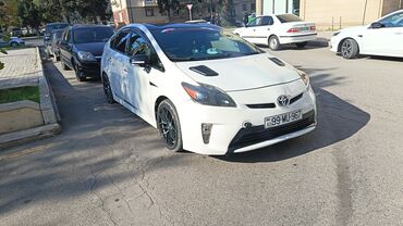prius invertor: Toyota Prius: 1.8 l | 2012 il Hetçbek