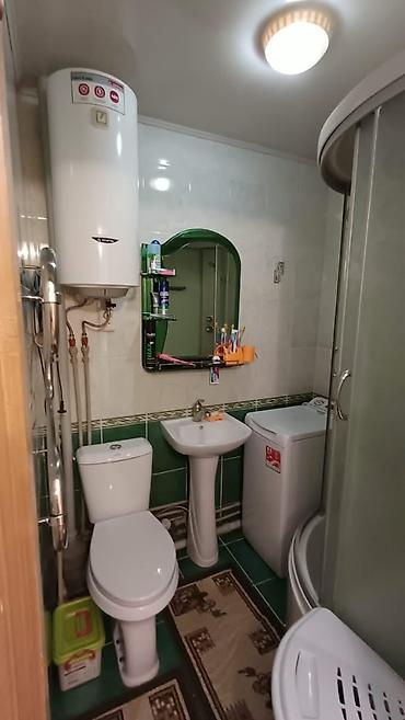 104: 2 комнаты, 44 м², 4 мкр 104 серия, 4 этаж — 8