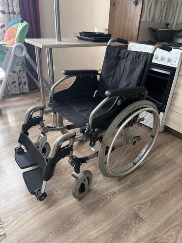 Медтовары: Продаётся инвалидная коляска 
Состоянии отличное ! Разумный торг