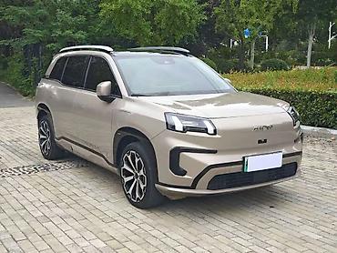 aion s 2021: Aion V — электрический кроссовер. Запас хода 650км Состояние батареи — 3