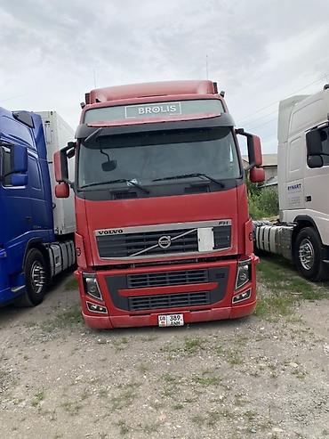 дав 106: Тягач, Volvo, 2011 г., Шторный — 2