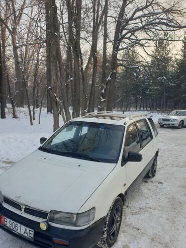 Mitsubishi: Mitsubishi Space Wagon: 1991 г., 2 л, Механика, Дизель, Универсал