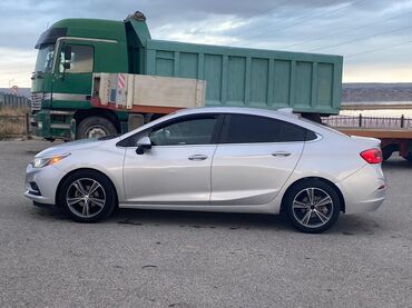 Chevrolet: Chevrolet Cruze: 1.4 l | 2018 il 185000 km Sedan — 2