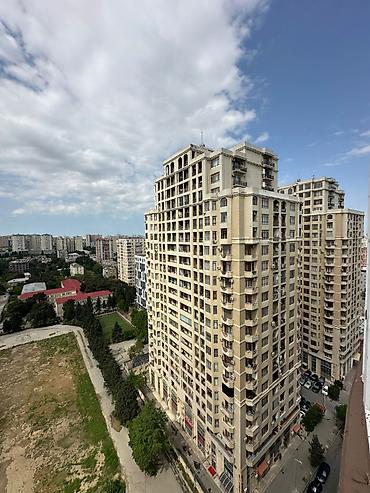 Квартиры: 4 комнаты, Новостройка, 130 м² — 2