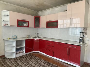 кухонные уголки в бишкеке: Кухонный гарнитур угловой с глянцевыми фасадами. - Планировка