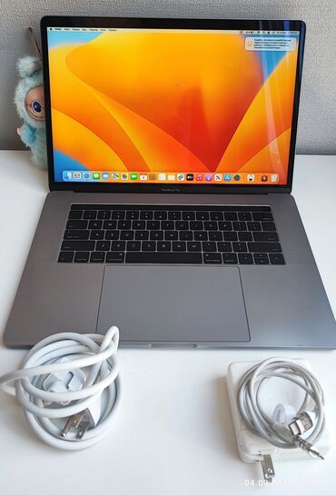 макбу: Ноутбук, Apple, 16 ГБ ОЗУ, Intel Core i7, 15.4 ", Б/у, Для несложных задач, память SSD