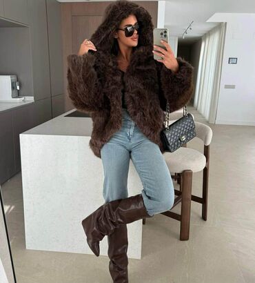 Krzneni kaputi: Luksuzna ženska jakna od veštačkog krzna sa kapuljačom - Oversize — 8