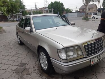 2107 баткен: Mercedes-Benz 220: 1994 г., 2.2 л, Автомат, Бензин, Седан