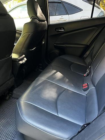 byd 06 ev: Toyota Prius: 2019 г., 1.8 л, Гибрид, Лифтбек — 10