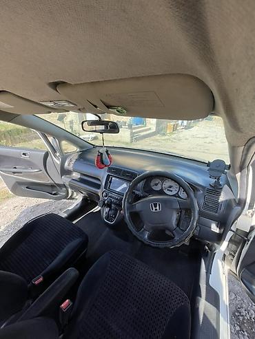 civic 1996: Honda Stream: 2001 г., 2 л, Автомат, Бензин, Минивэн — 3