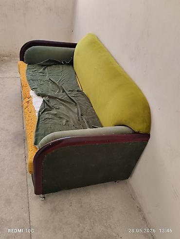 klassik divan: Диван, Б/у, Нераскладной, Без подъемного механизма, Ткань, Нет доставки — 1