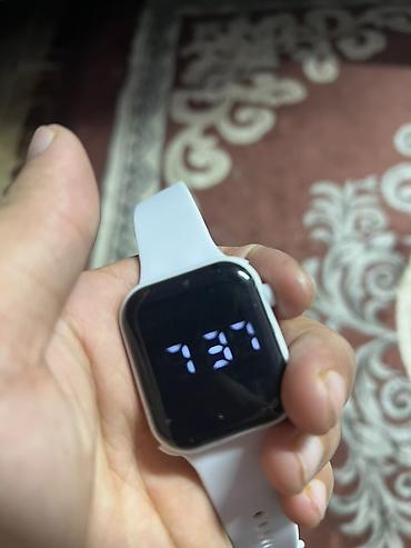 se watch 2: Смарт-часы с прямоугольным экраном и силиконовыми сменными ремешками — 5