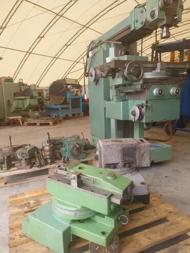 Ostali alati i mašine: Glodalica Prvomajska UG1 - Univerzalna glodalica za obradu metala — 12