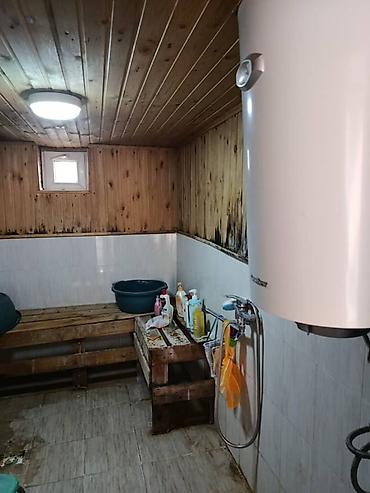 Үйлөр: Продаётся частный дом с хозяйственным двором. Основные — 5