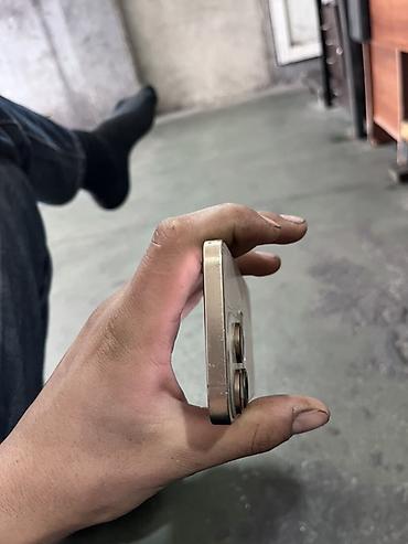kamere: IPhone 15 Pro, 64 GB, Desert Titanium, Qırıq — 3