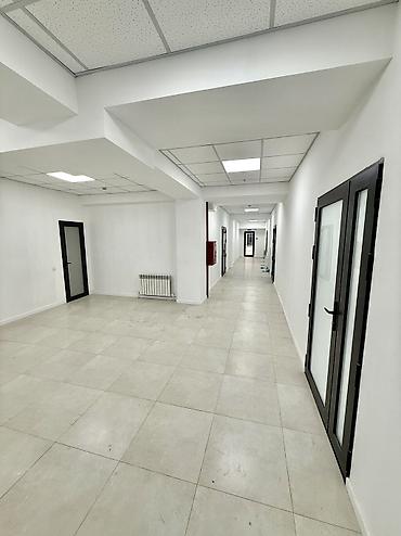 круглый: Аренда офисов, 71 м², В бизнес центре, С отдельной кухней — 8