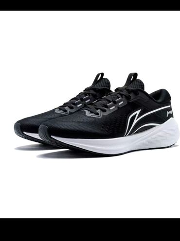 голубая футболка мужская: Li-Ning
скидка:5200❎ 4200✅
размер:44