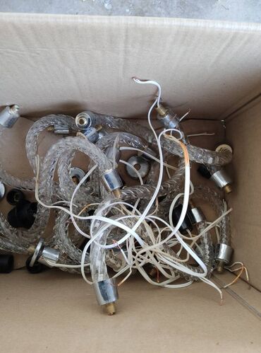 Digər işıqlandırma: Çoxdan qalma çex və rus xrustal çilçıraqlarin ehtiyat hissələri. Əgər — 6