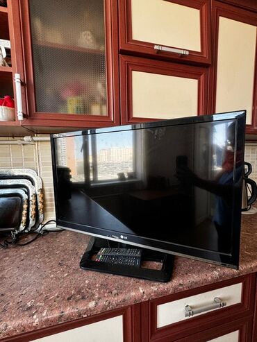 Pultlar: İşlənmiş Televizor LG LCD 64"