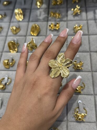 Bijuteriya dəstləri: Qadın bəzək aksesuarları – geniş seçim Məhsullar: - Qızılı tonlarda — 150