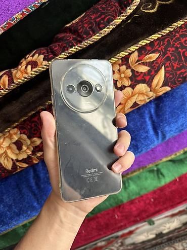 j 3: Redmi, Redmi A3, Б/у, 128 ГБ, цвет - Серый, 2 SIM — 2