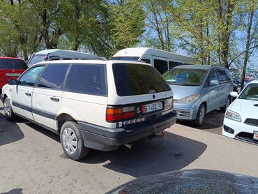 гур на мерседес: Volkswagen Passat: 1.8 л | 1992 г. | Универсал