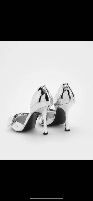 Salonke: Salonke, Reserved, 39 — 7