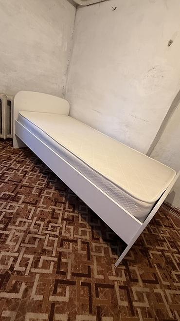 bunk bed: Односпальная кровать с матрасом - Размер: стандартный односпальный — 1